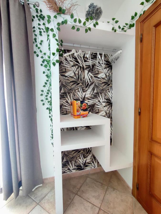 איסולה דלה פמינה Casa Vacanze Isolotto מראה חיצוני תמונה