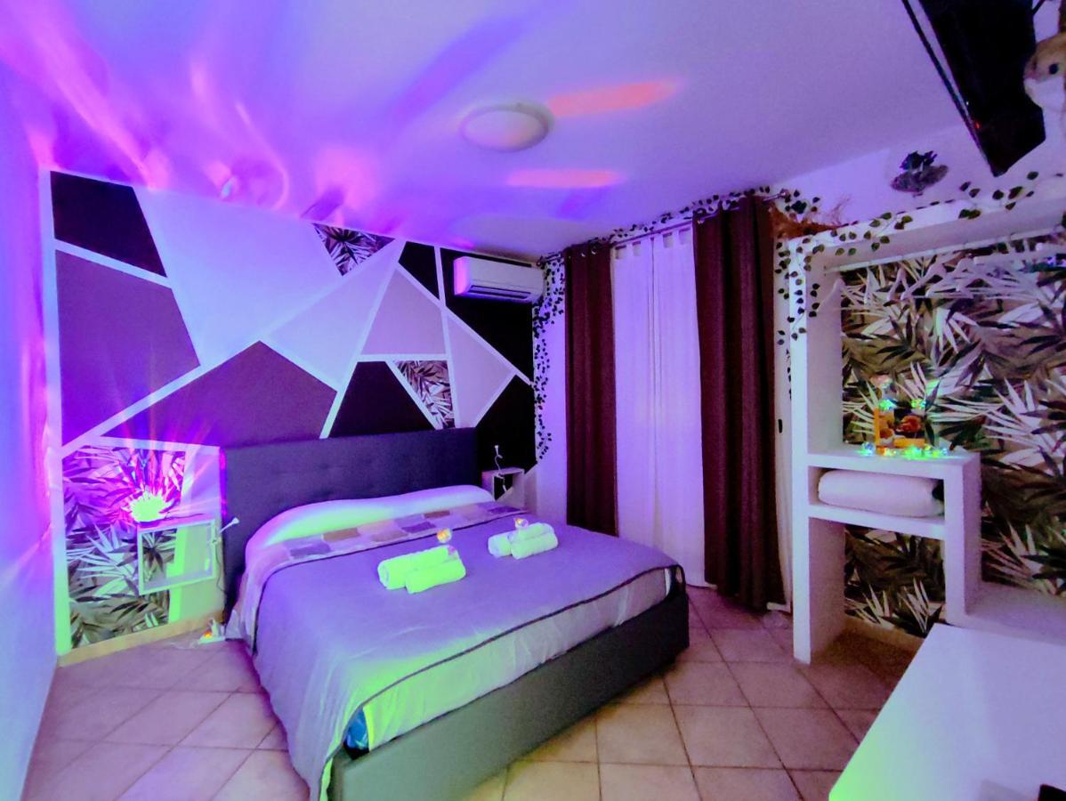 איסולה דלה פמינה Casa Vacanze Isolotto מראה חיצוני תמונה